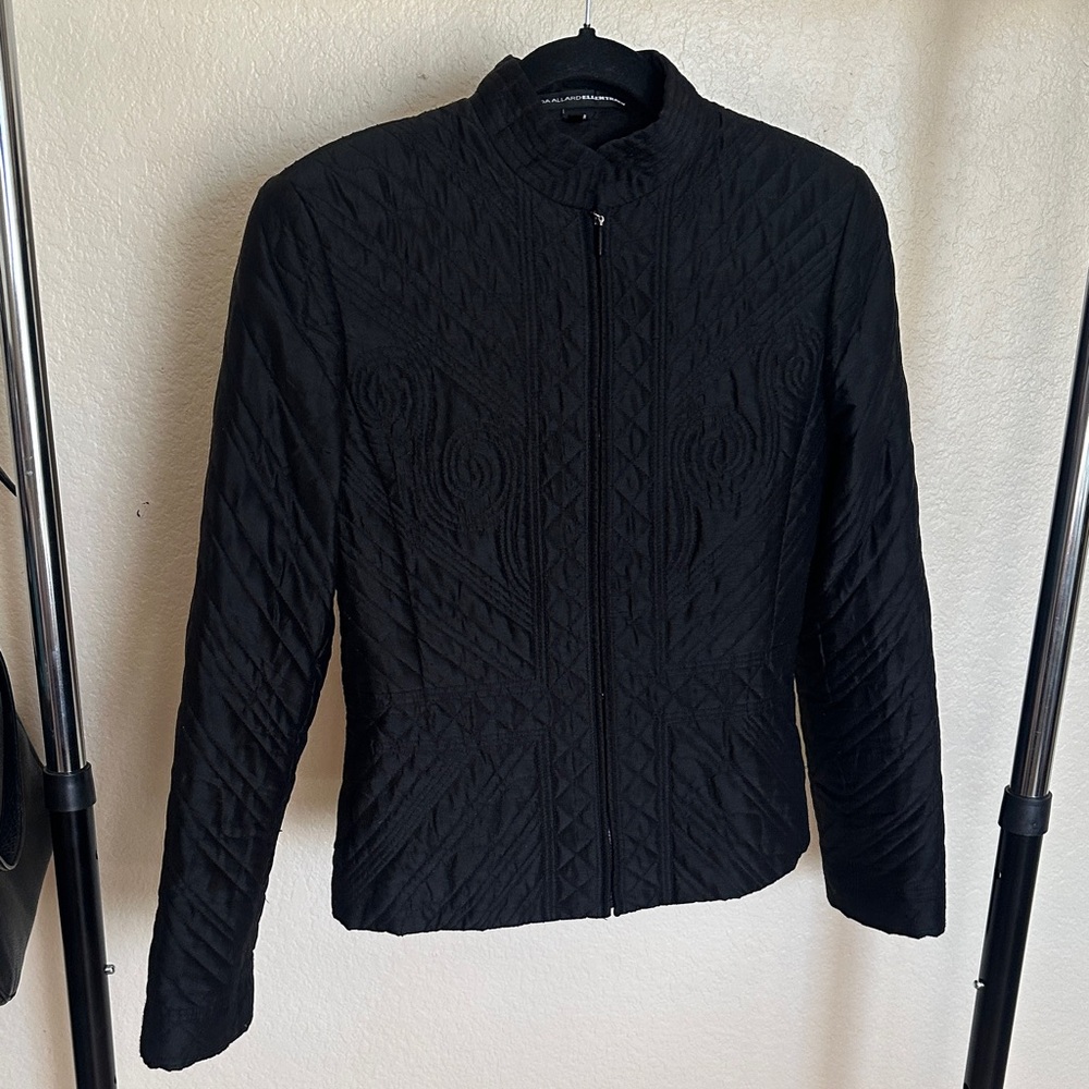 Stylish Black Quilted Bomber Jacket